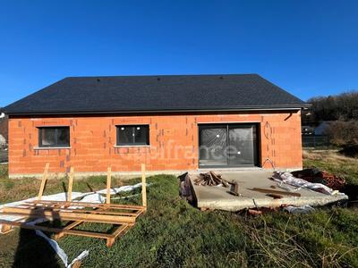 Maison - 100 m² - 4 pièces