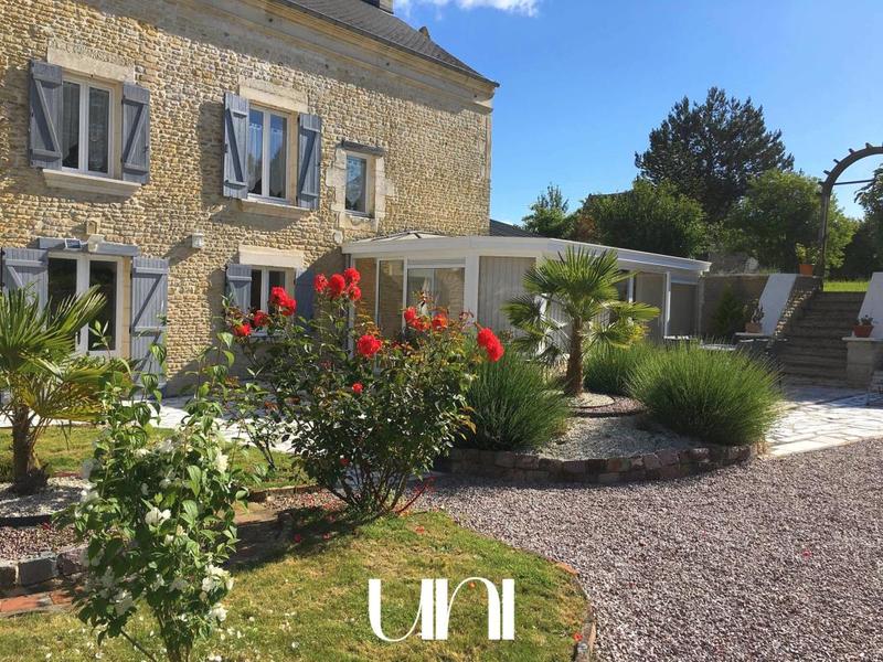 Maison - 188 m² - 8 pièces