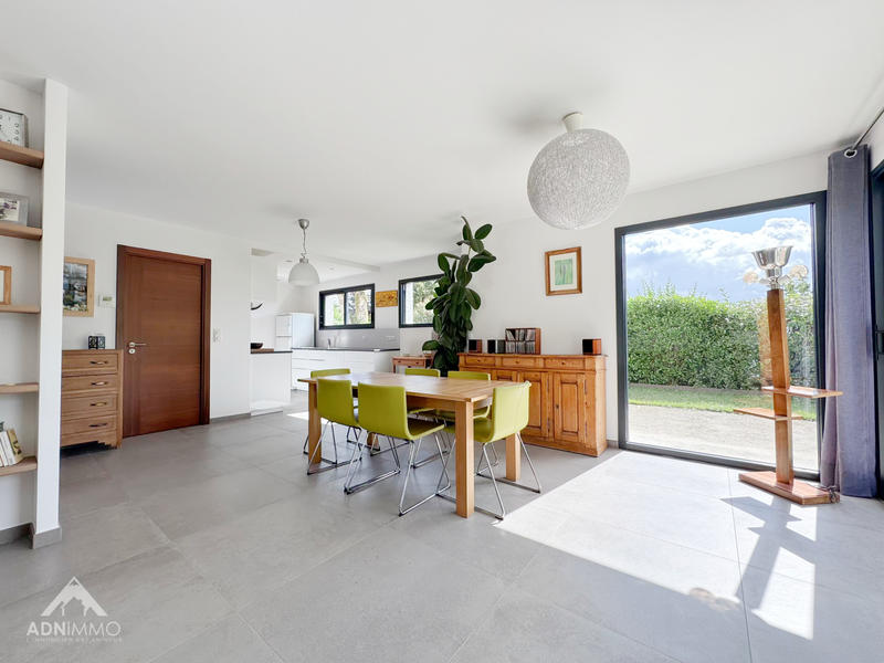 Maison - 175 m² - 6 pièces