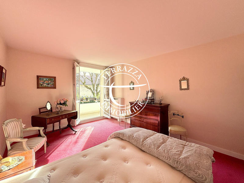 Appartement - 137 m² - 5 pièces