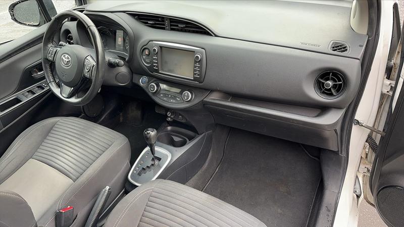 Toyota Yaris 1.5 Vvt-i 100 Hybrid E-Cvt Dynamic - Première main Automatique