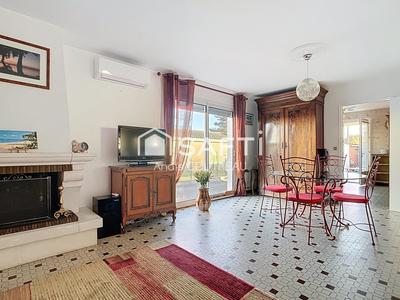 Maison - 99 m² - 4 pièces
