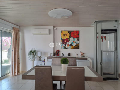 Maison - 152 m² - 6 pièces