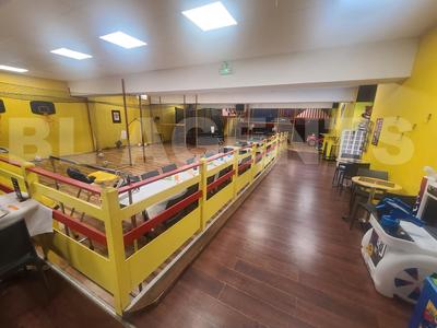 Local d'activités - 626 m² - 3 pièces