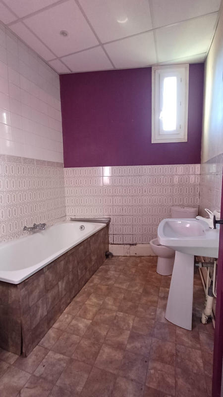 Immeuble - 68 m² - 3 pièces