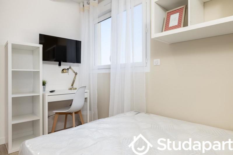 Chambre - 9 m² - 1 pièce