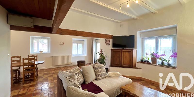 Maison - 230 m² - 7 pièces