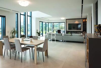 Villa - 420 m² - 8 pièces