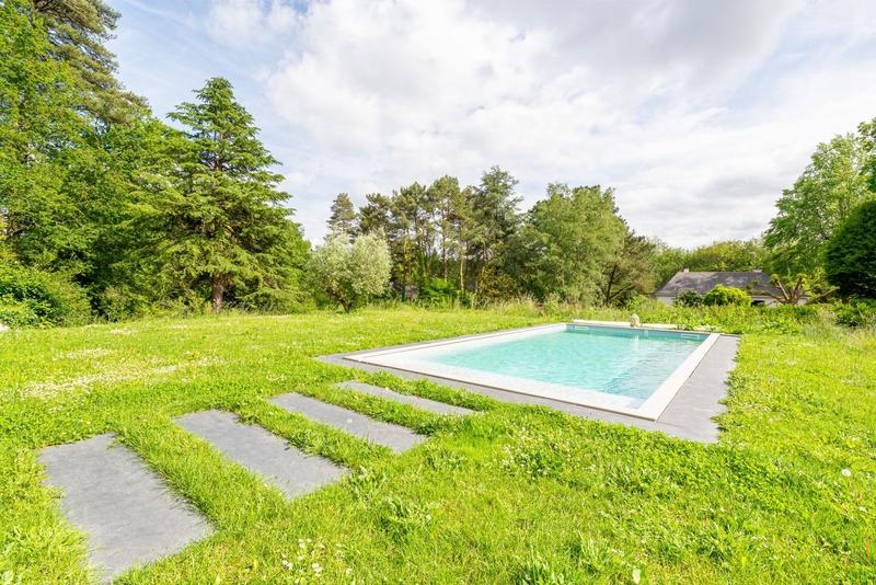 Maison - 371 m² - 9 pièces