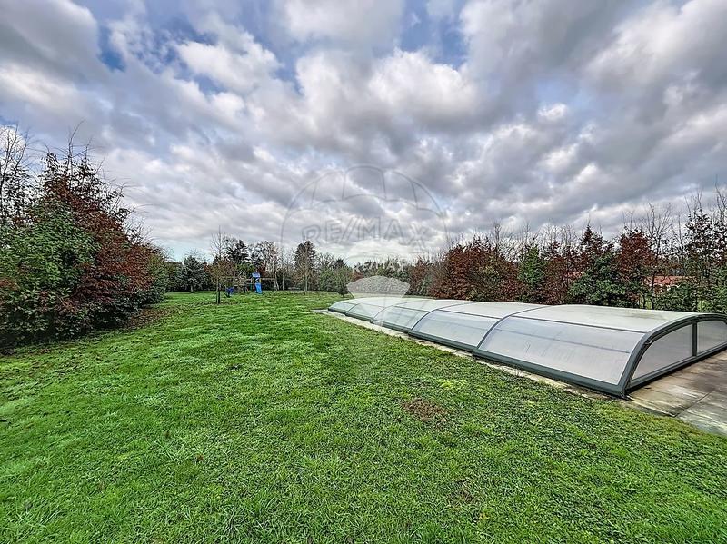 Propriété - 148 m² - 7 pièces