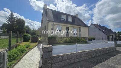 Maison - 145 m² - 8 pièces