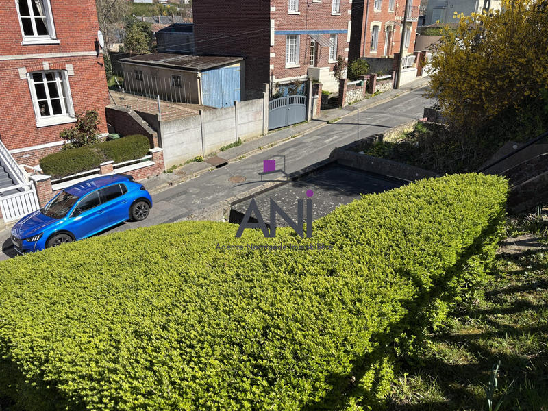 Parking / Garage - 66 m²