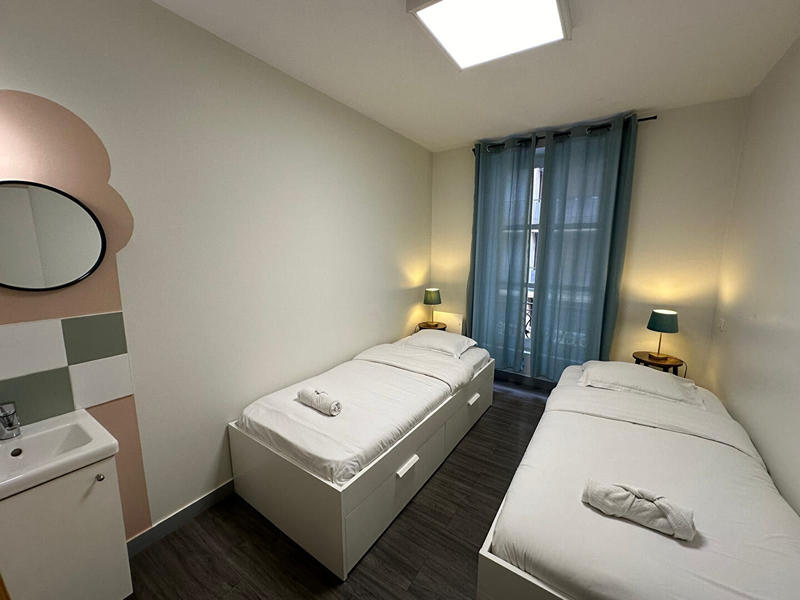 Maison de ville - 153 m² - 11 pièces