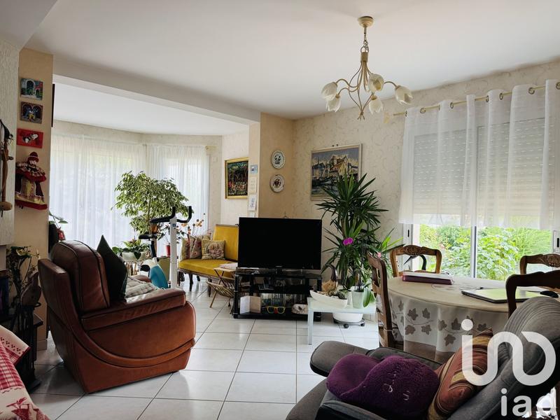 Maison - 210 m² - 7 pièces