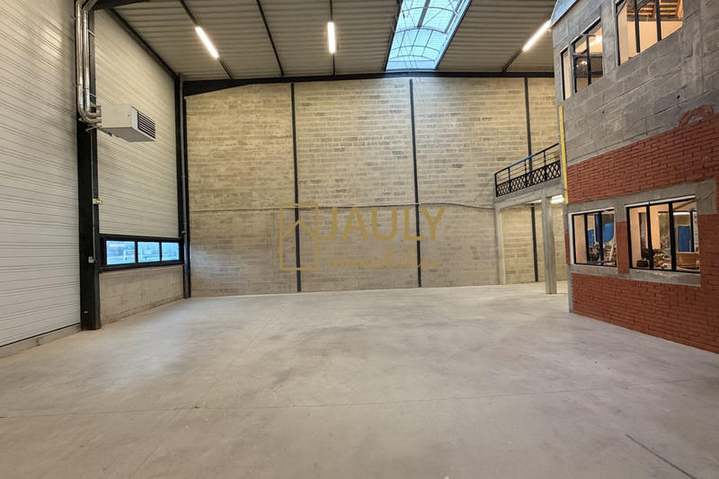 Local commercial - 453 m²