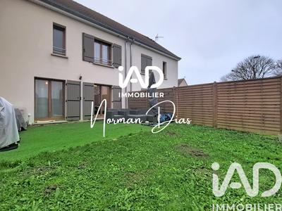 Maison - 84 m² - 4 pièces