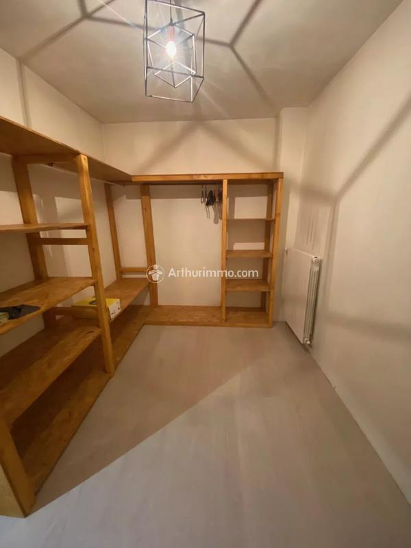 Maison - 217 m² - 7 pièces