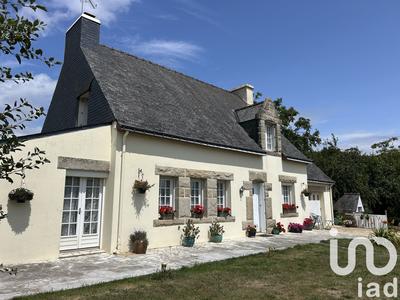 Maison - 245 m² - 9 pièces