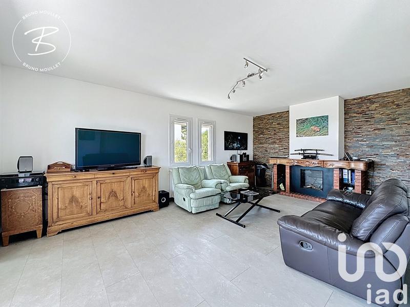 Maison - 180 m² - 9 pièces