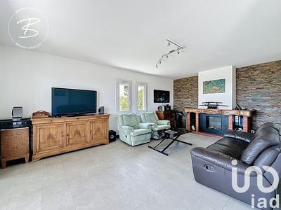 Maison - 180 m² - 9 pièces