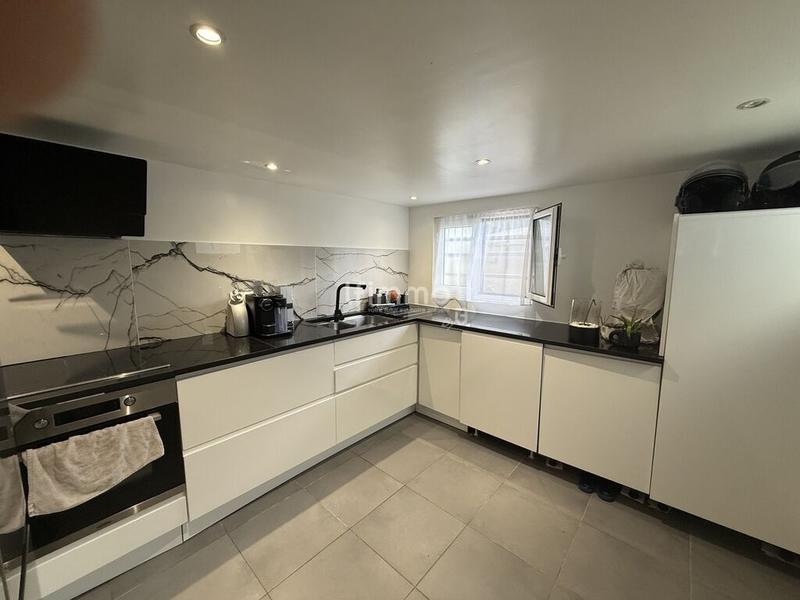 Maison - 177 m² - 8 pièces