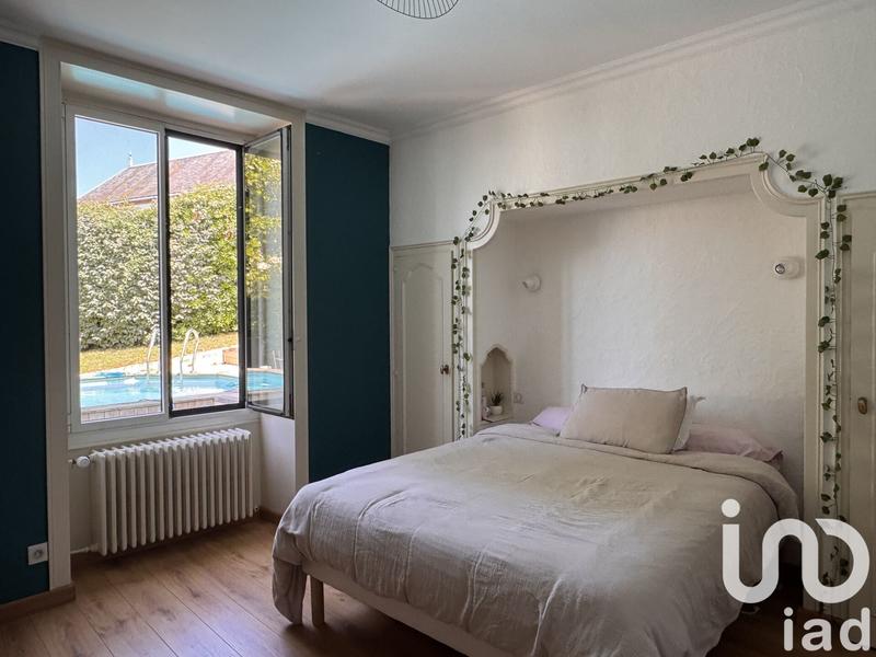 Maison de ville - 284 m² - 9 pièces