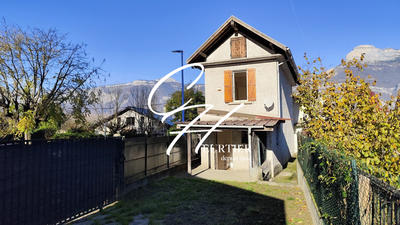 Maison - 65 m² - 3 pièces