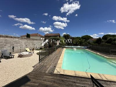 Maison chambre d'hôtes - 286 m² - 10 pièces