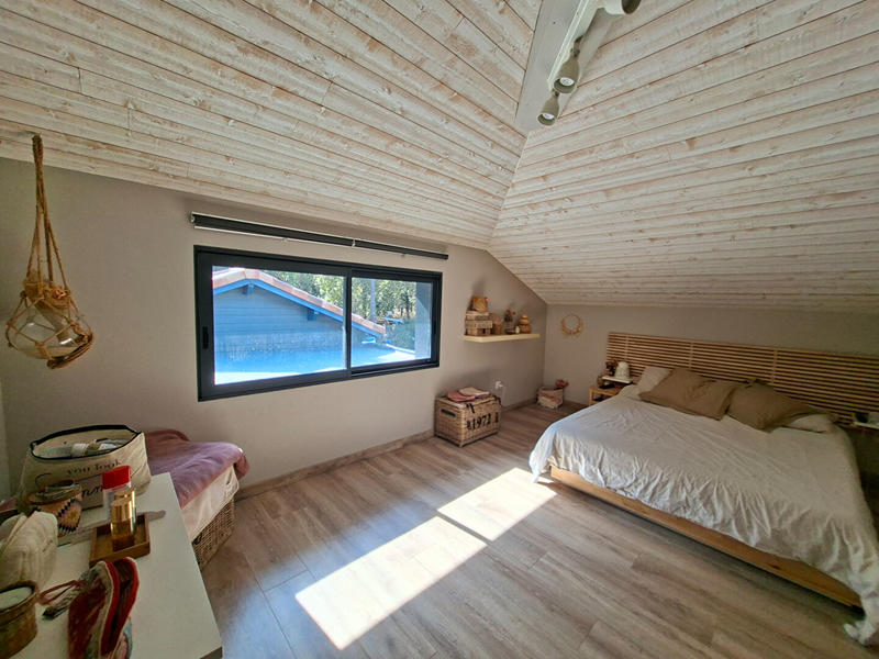 Maison - 311 m² - 10 pièces