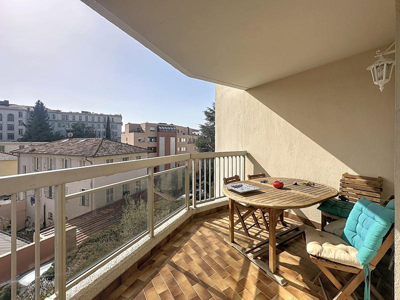 Appartement - 102 m² - 5 pièces