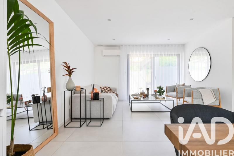 Maison - 82 m² - 3 pièces