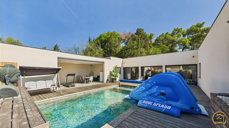 Maison contemporaine - 155 m² - 6 pièces