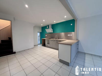 Maison traditionnelle - 121 m² - 7 pièces