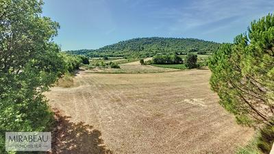 Villa - 180 m² - 8 pièces