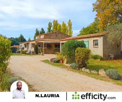 Maison - 215 m² - 6 pièces