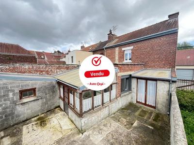 Maison - 80 m² - 4 pièces