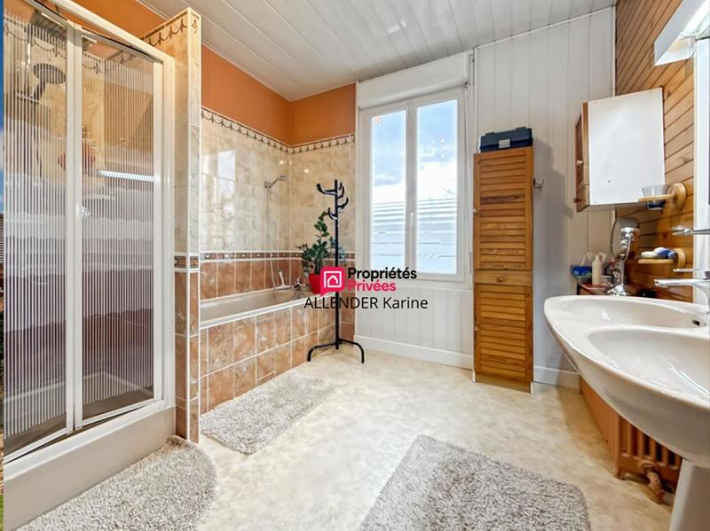 Maison - 110 m² - 5 pièces