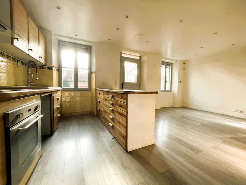 Maison de village - 95 m² - 5 pièces