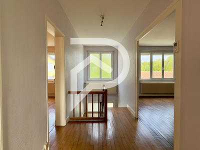 Maison - 137 m² - 5 pièces