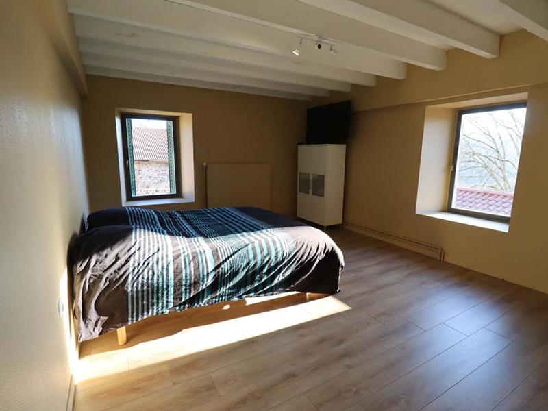 Corps de ferme - 350 m² - 6 pièces