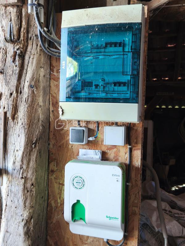 Propriété - 112 m² - 6 pièces