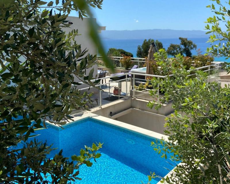 Appartement - 96 m² - 5 pièces