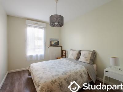 Chambre - 96 m² - 1 pièce