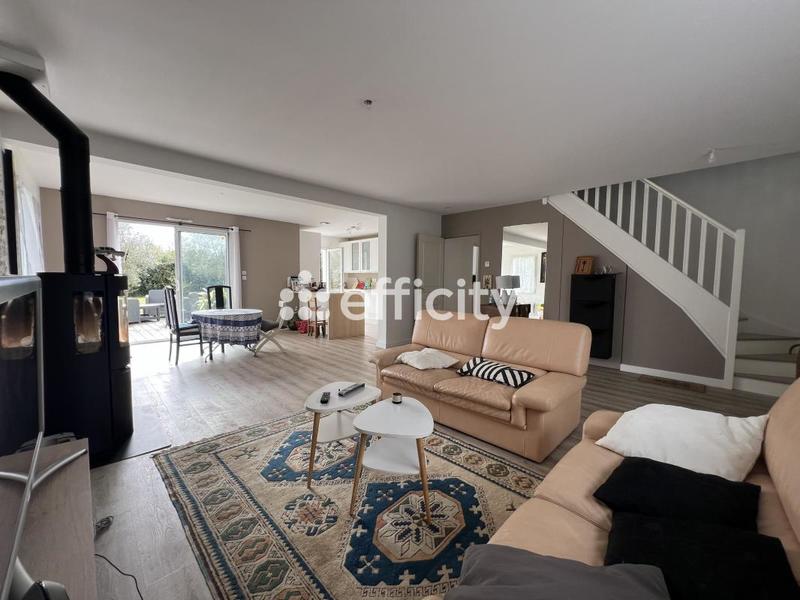 Maison - 140 m² - 7 pièces