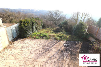 Maison - 215 m² - 9 pièces