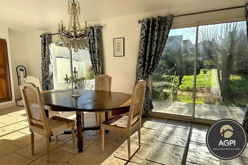 Maison traditionnelle - 122 m² - 5 pièces