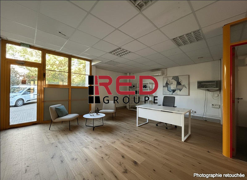 Local d'activités - 127 m²