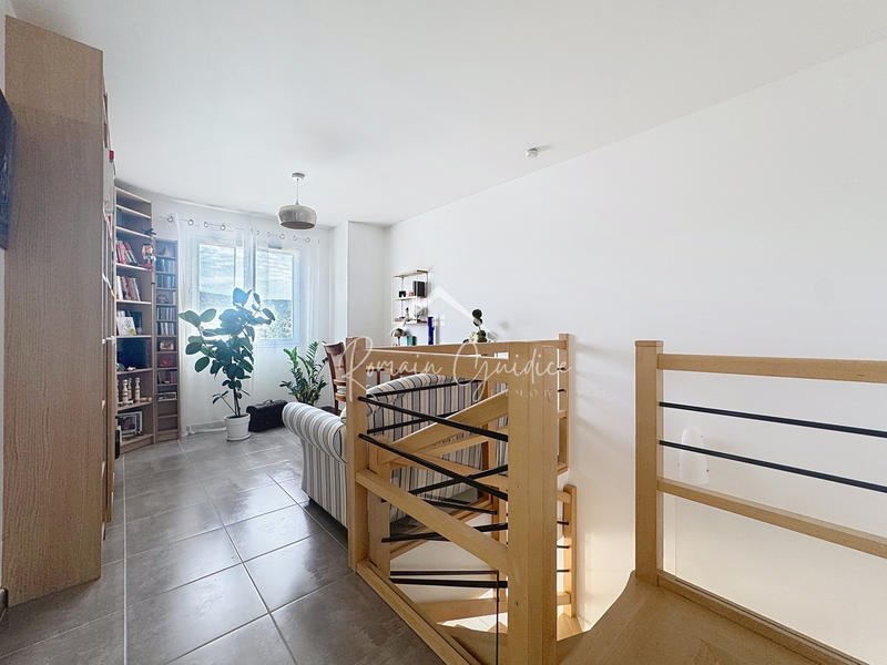 Villa - 136 m² - 6 pièces