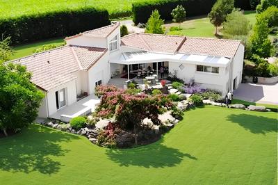 Maison - 319 m² - 15 pièces