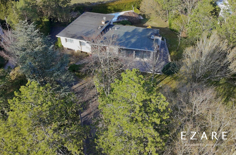 Maison - 221 m² - 8 pièces